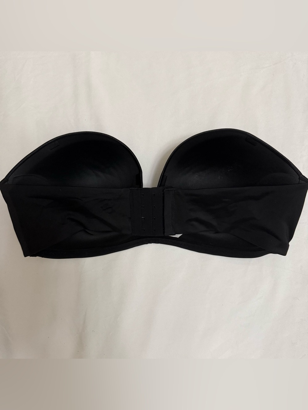Wingslove Wireless Smooth Plunge Strapless Bra Jet Black 38DD